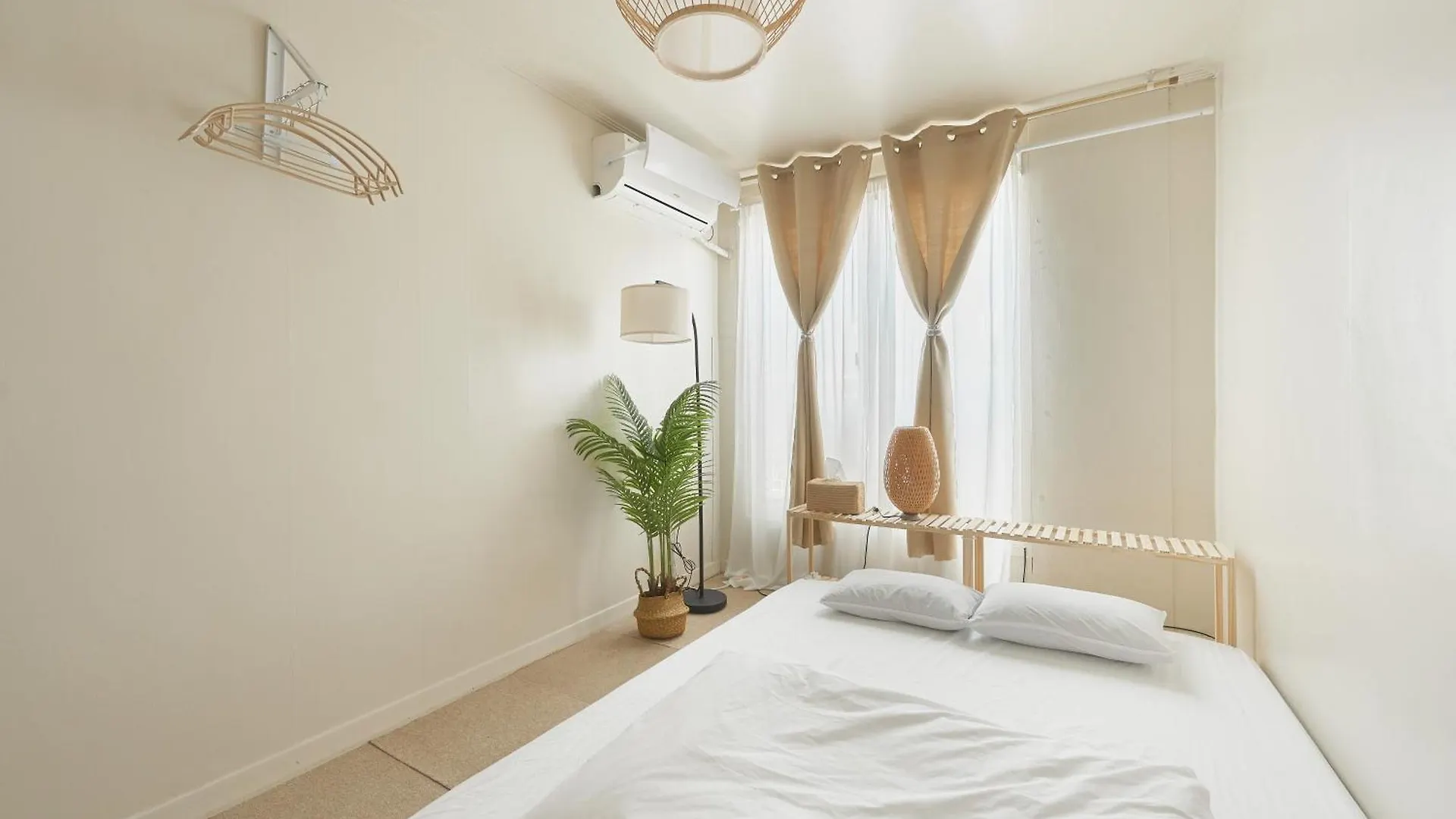 Seoul Sensibility B&B House 0*,  South Korea